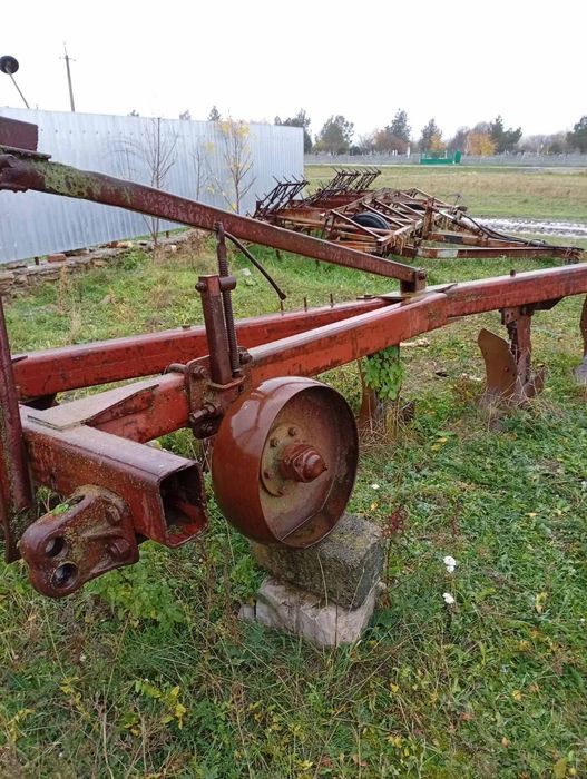 Плуг ПЛН 5-35, п'ятикорпусний, навісний, стан НОВОГО, 2000 р.в.
