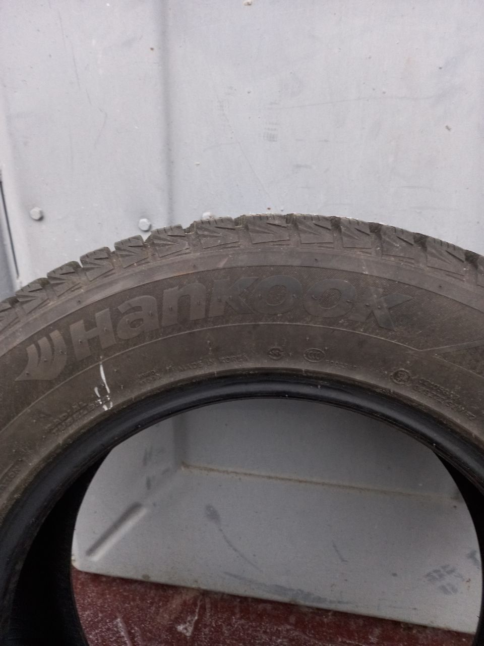 Продам шини hankook 225x65 R16