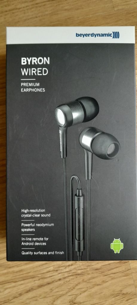 In ears headphones Beyerdynamic novo