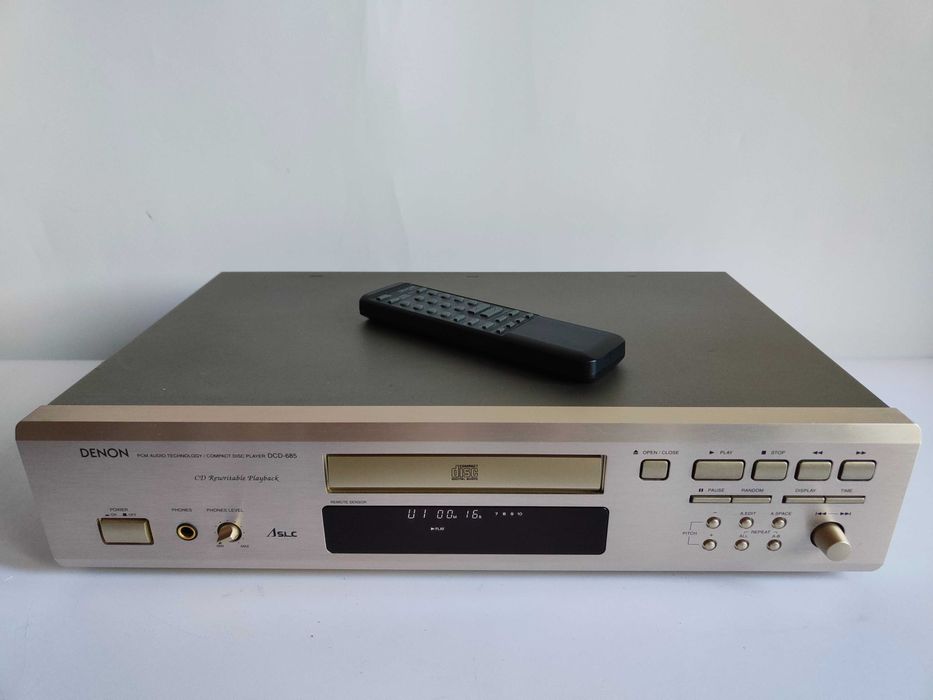 DENON DCD-685 odtwarzacz CD szampański wyjście optyczne z pilotem