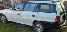 Opel astra белий