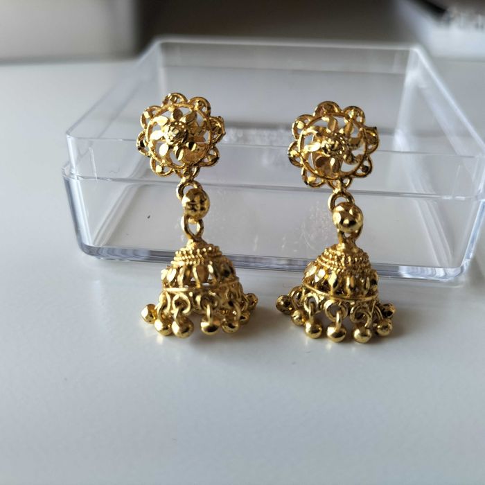 Brincos Indianos NOVOS, metal dourado