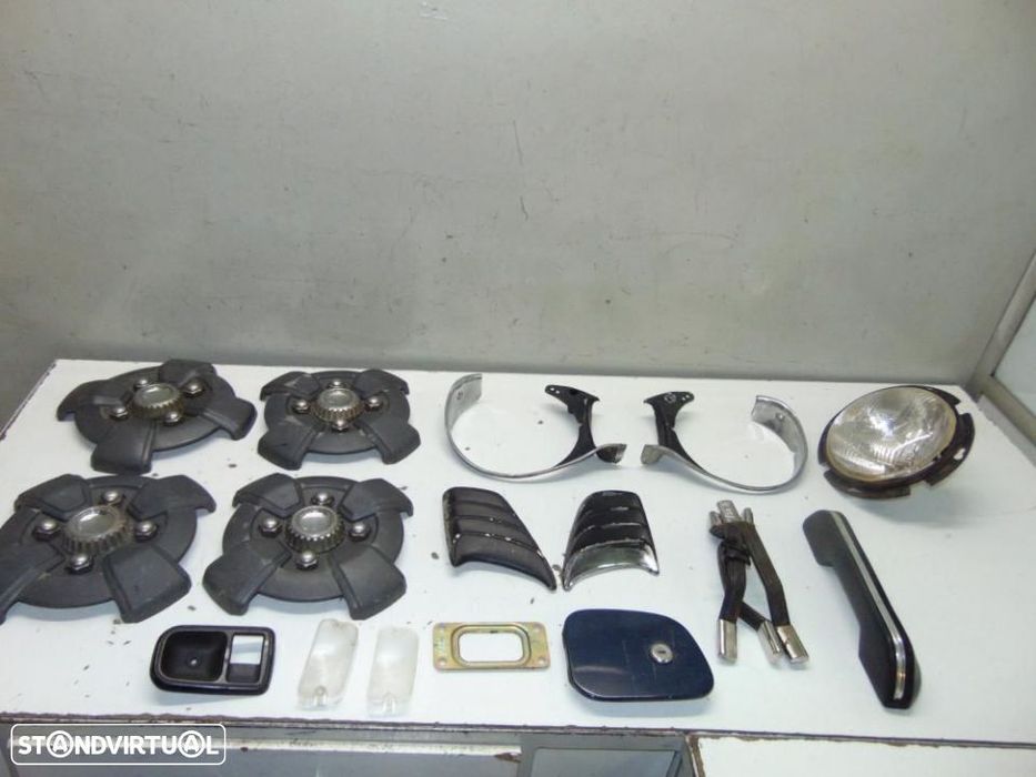 Datsun 100A tampões de roda