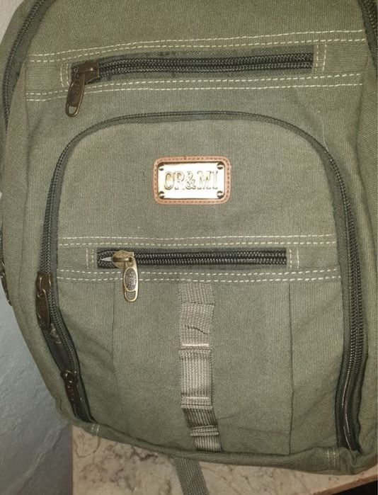 Vendo mochila/mala de viagem