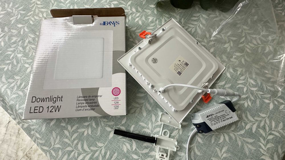 Downlight LED quadrado branco 12w frio