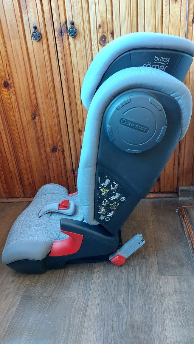 Дітяче автокрісло Britax Römer KIDFIX2 S, автокресло Britax Romer