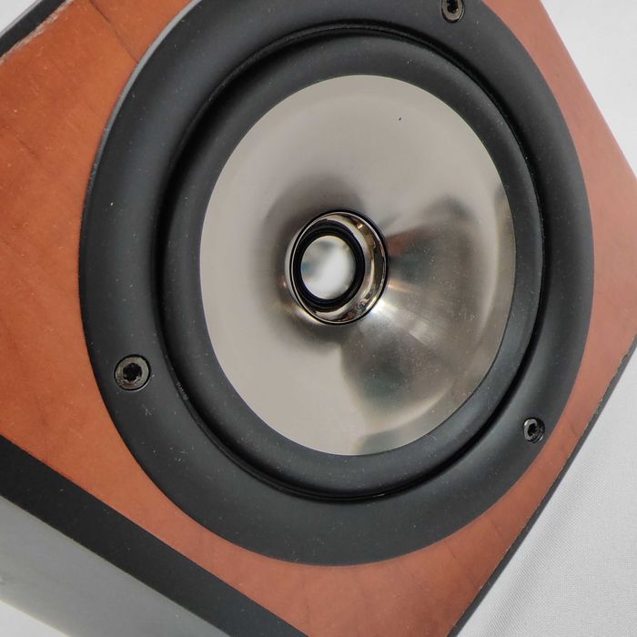 Kef iq8ds kolumna bipolarna iq8ds