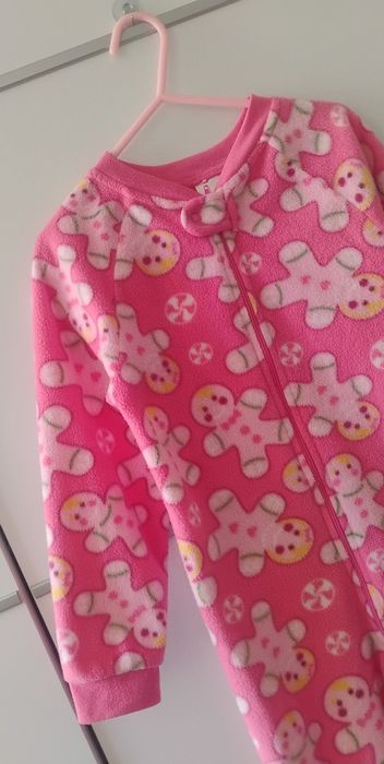 4T Wonder kids pajacyk polarowy w ciasteczka 
Zadbany.