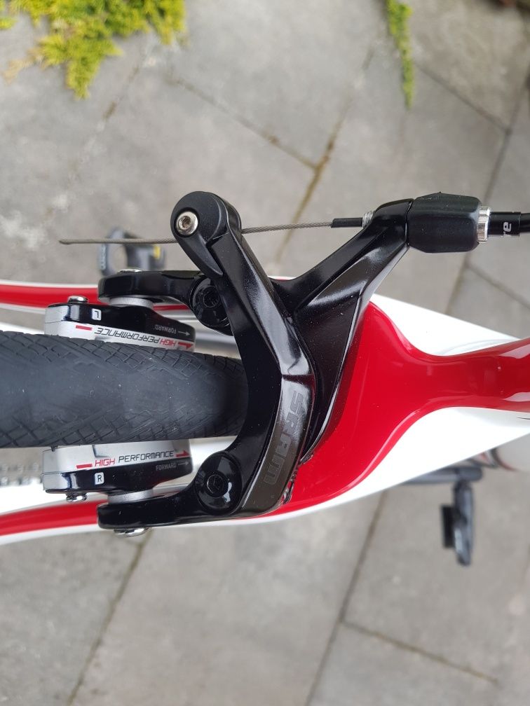 Hamulce dual pivot sram red