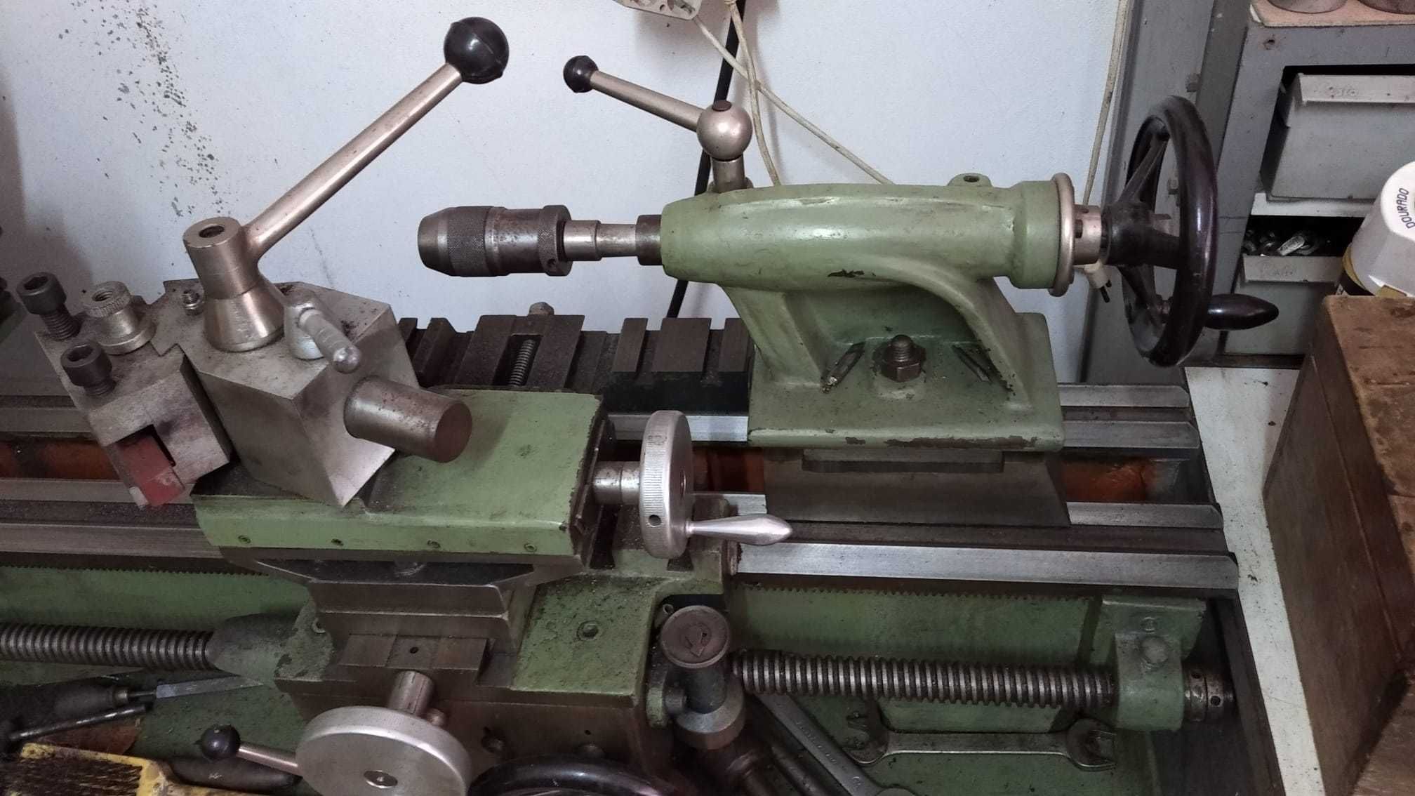 Torno Mecânico, mais algumas ferramentas