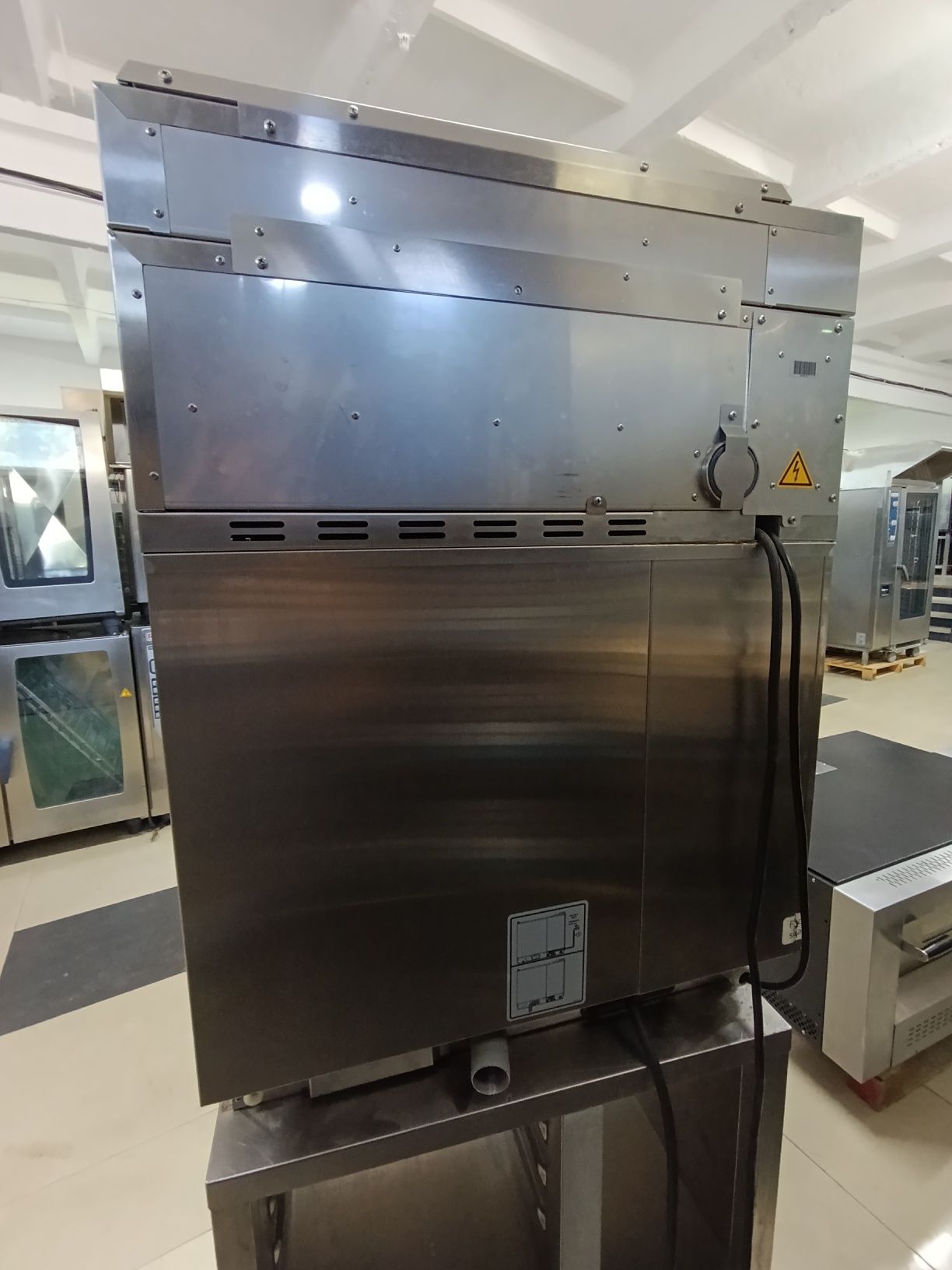 Пароконвектомат. Пароконвектомат Rational. Rational SCC XS