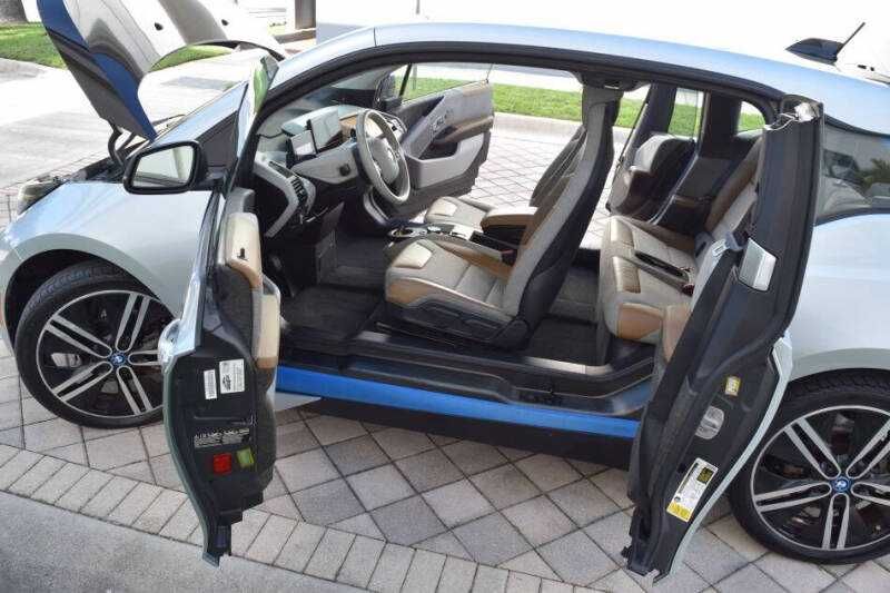 2015 BMW i3 Plug-in Hybrid