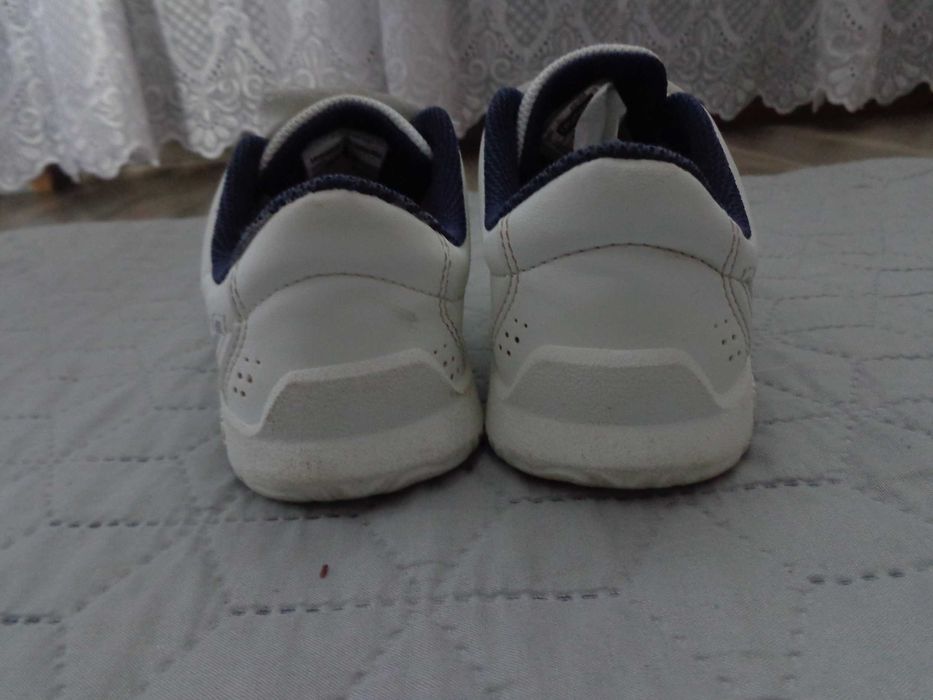 Buty zapinane na rzepy, rozmiar 32