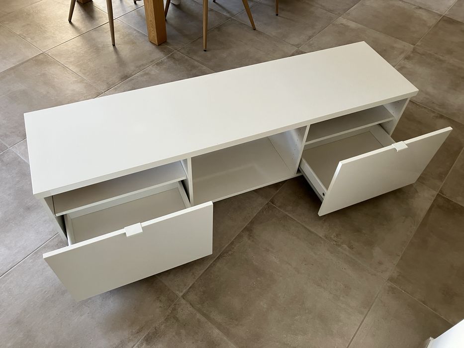Móvel TV IKEA BYAS branco