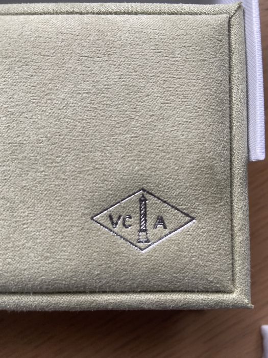 VCA Pulseira Monograma