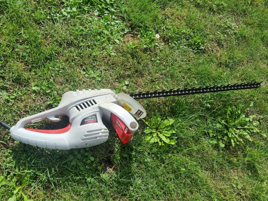 Nożyce elektryczne do żywopłotu NAC