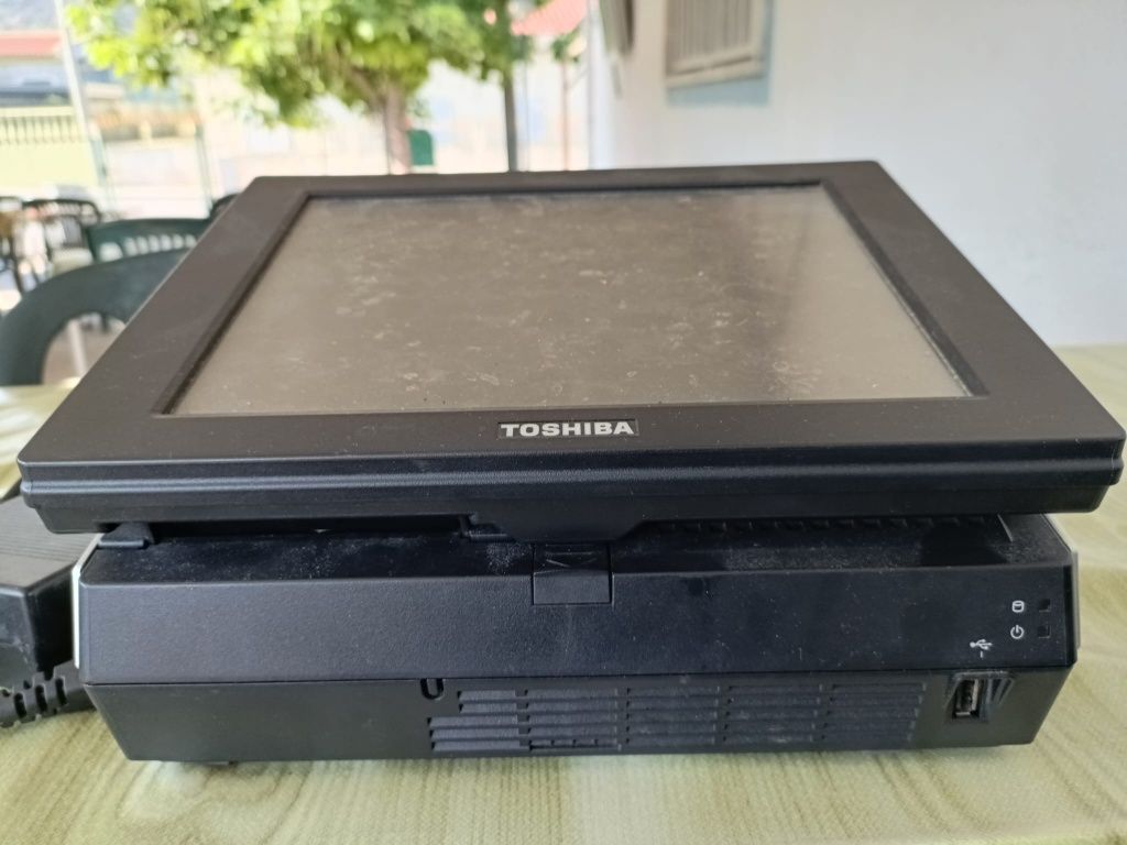 POS Toshiba com impressora incorporada