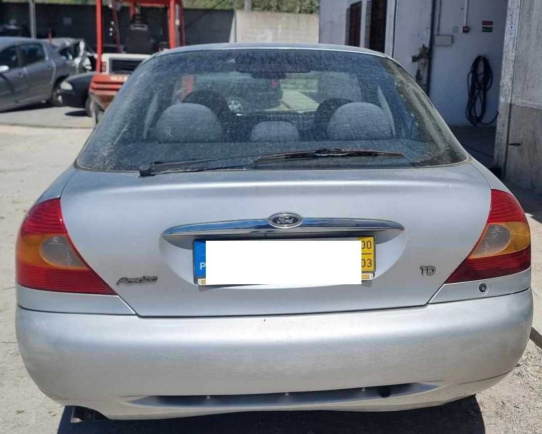 Para peças Ford Mondeo II 1.8 TD ano 2000