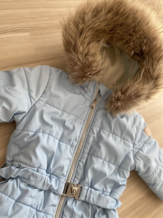 Зимний голубой комбинезон с мехом на 2 года