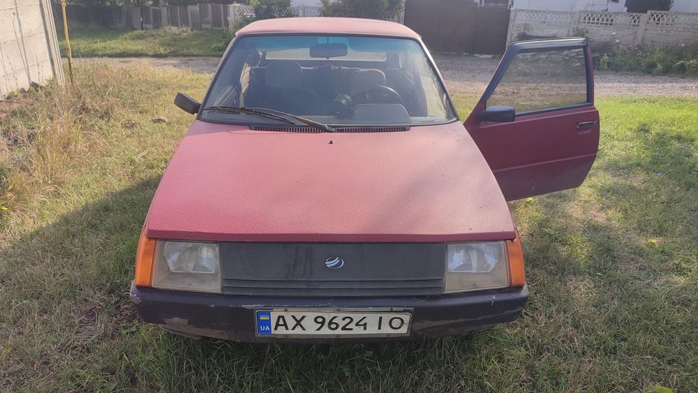 Продам авто таврию возможен торг