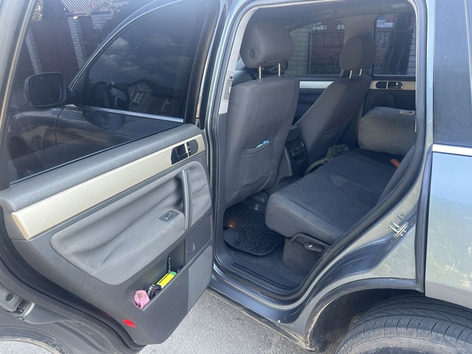 Продам Volkswagen Touareg 2.5
