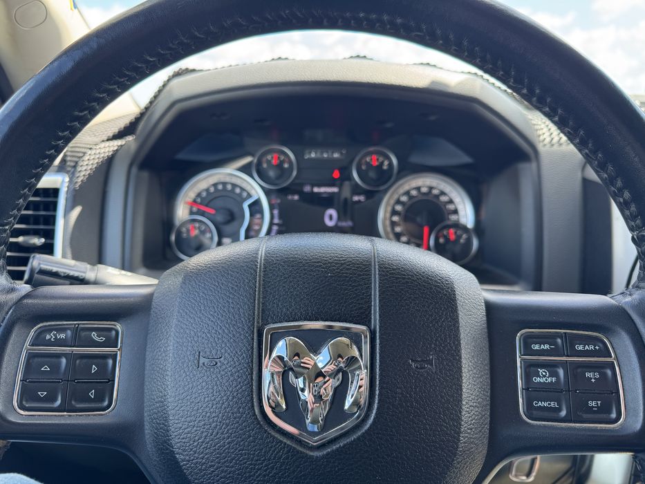 RAM 1500 Big Horm 2016 5.7 HEMI AWD