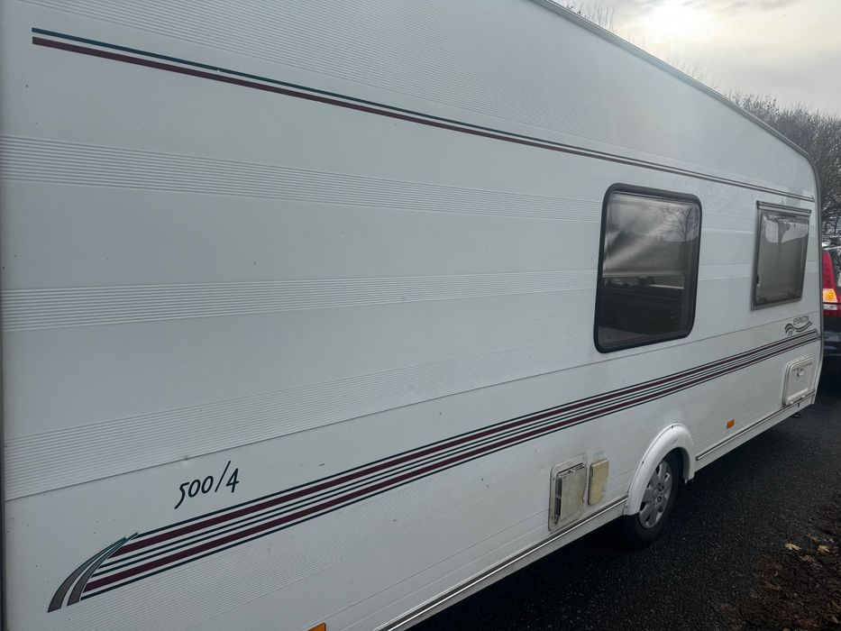 Caravana Compass kesignton 4 camas ano 2000