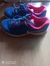 Buty Nike rozmiar 38.5