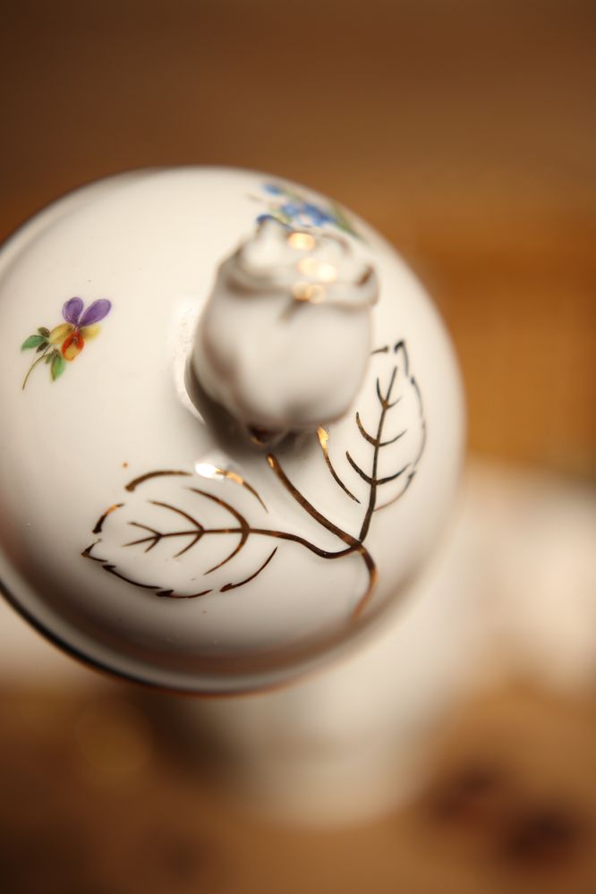Dzbanek Furstenberg porcelana kwiaty imbryk