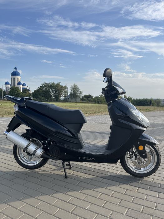 Скутер Fada YB150T-15D