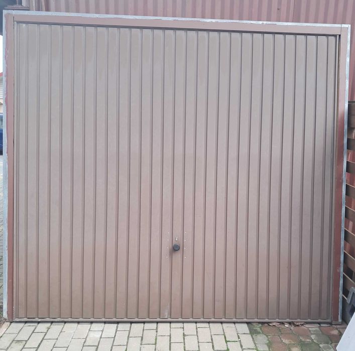 brama uchylna Hormann , brązowa wys244 szer226 bdb stan