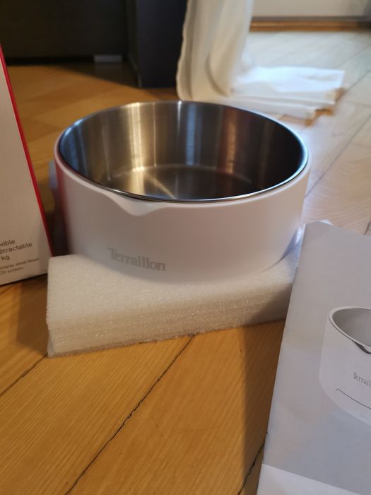 Waga z miską do karmy dla zwierząt -  psa