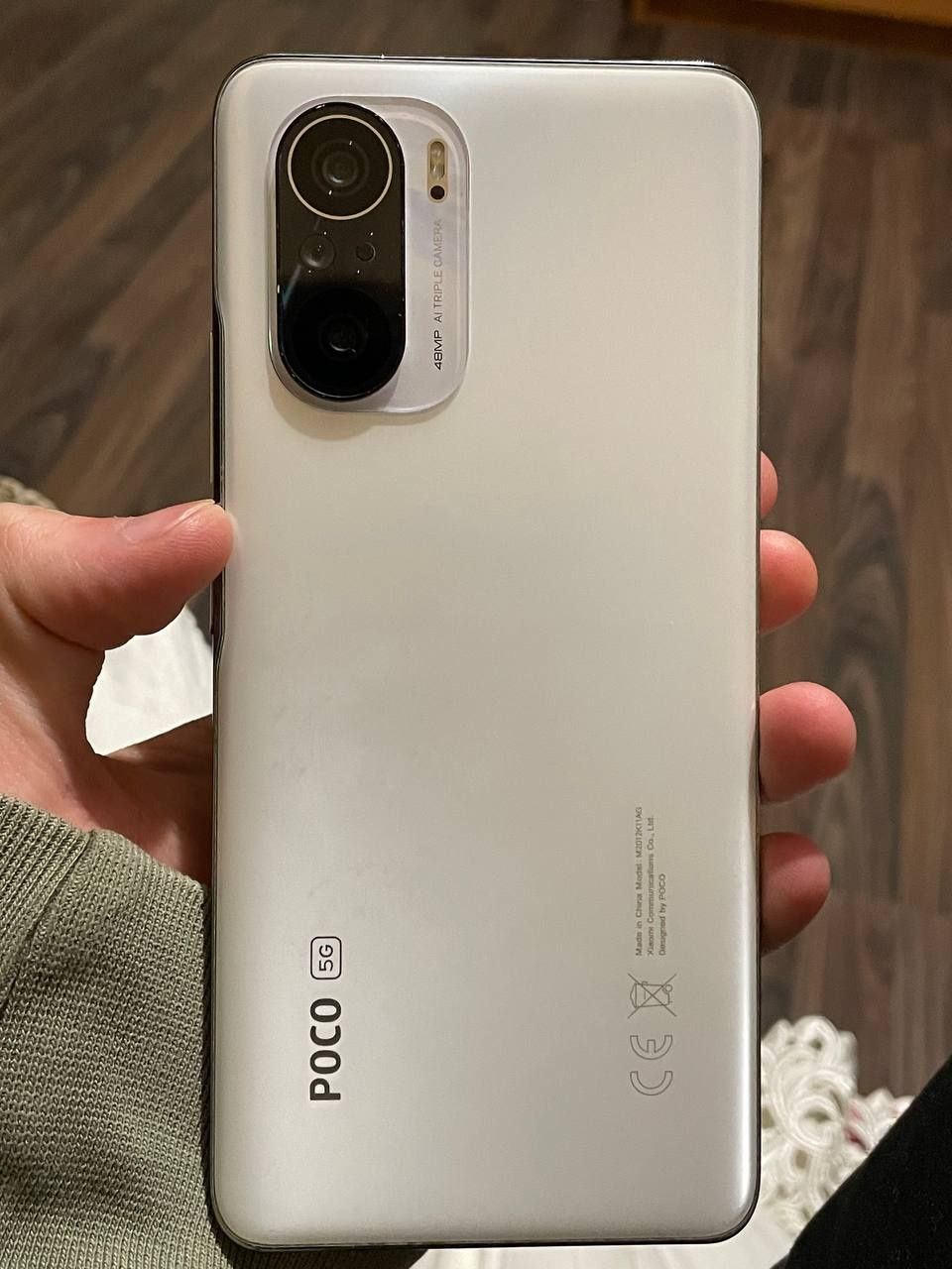 POCO F3 WHITE 8/256 Екран не має вигорань.