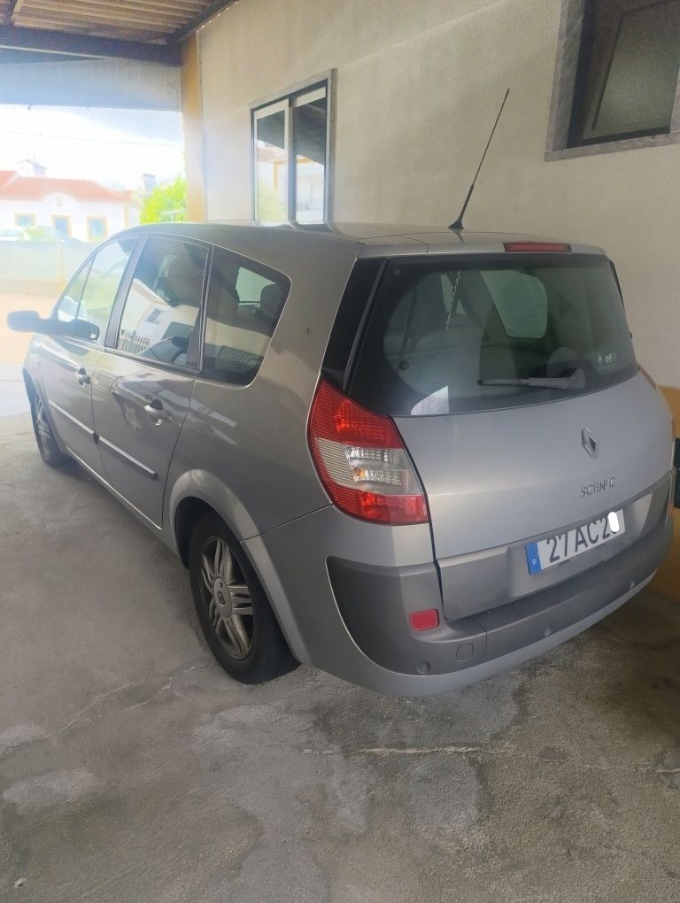 Renault Grand Scenic 2005