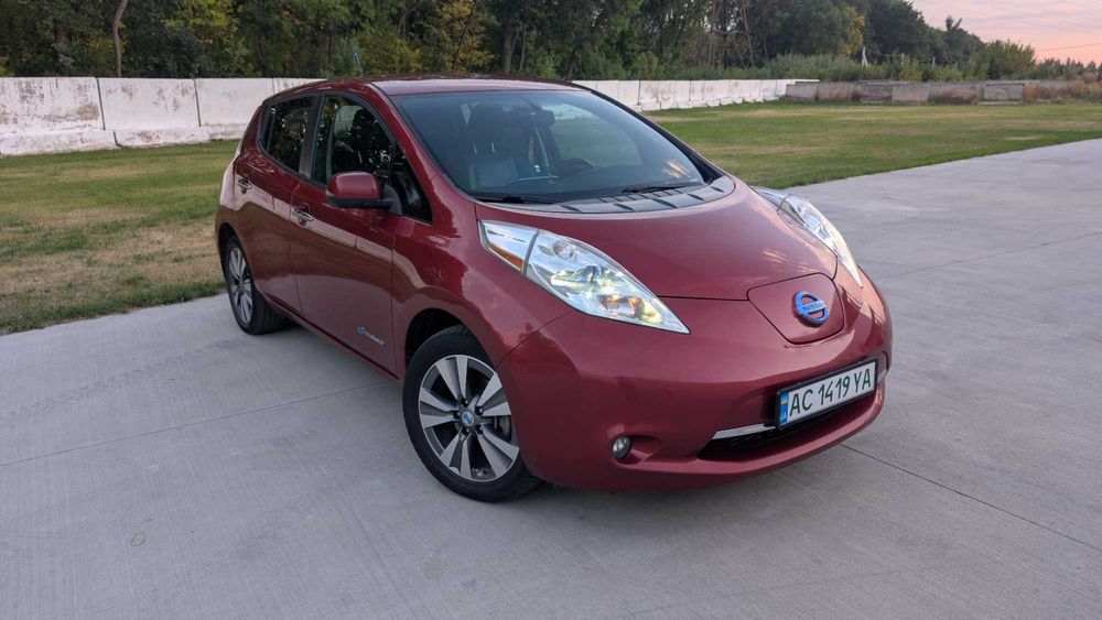 Nissan Leaf 2013 24кВт Tekna