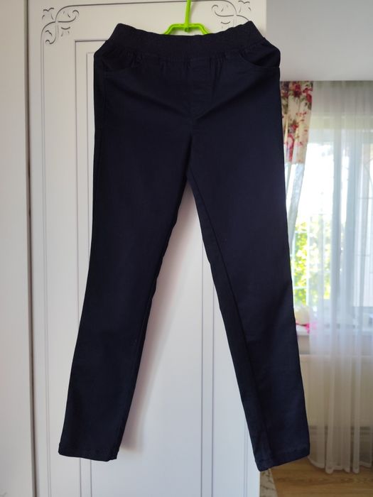 Школьные брюки для девочки р. 128-134