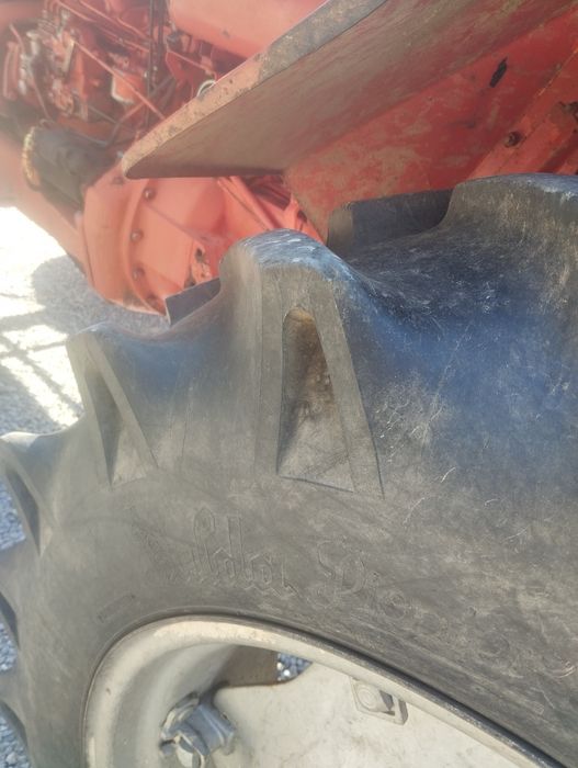 Ciągnik rolniczy Renault R 7231