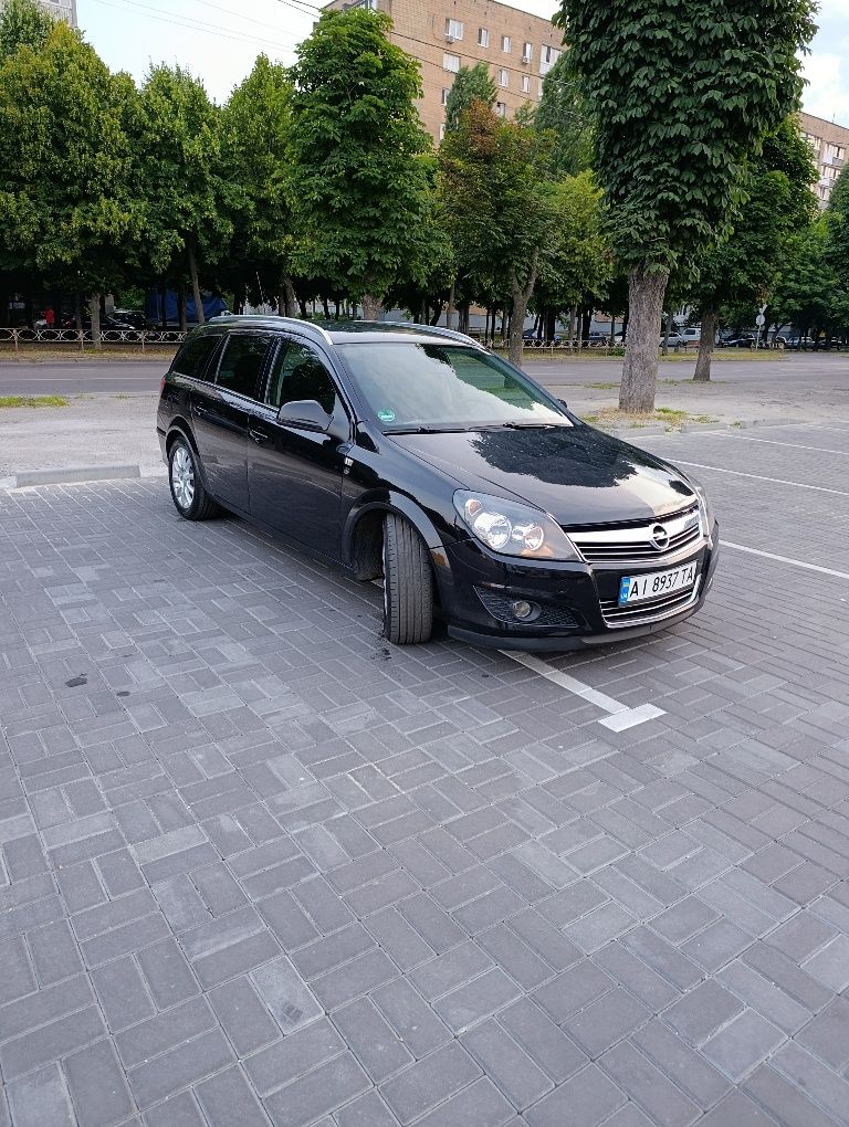 Opel astra h 1,6 2010г.