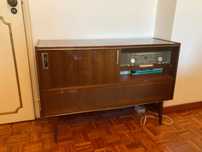 Móvel rádio-giradiscos Siemens