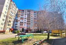 110 кв м Простора квартира по вул.Кравчука 11Б