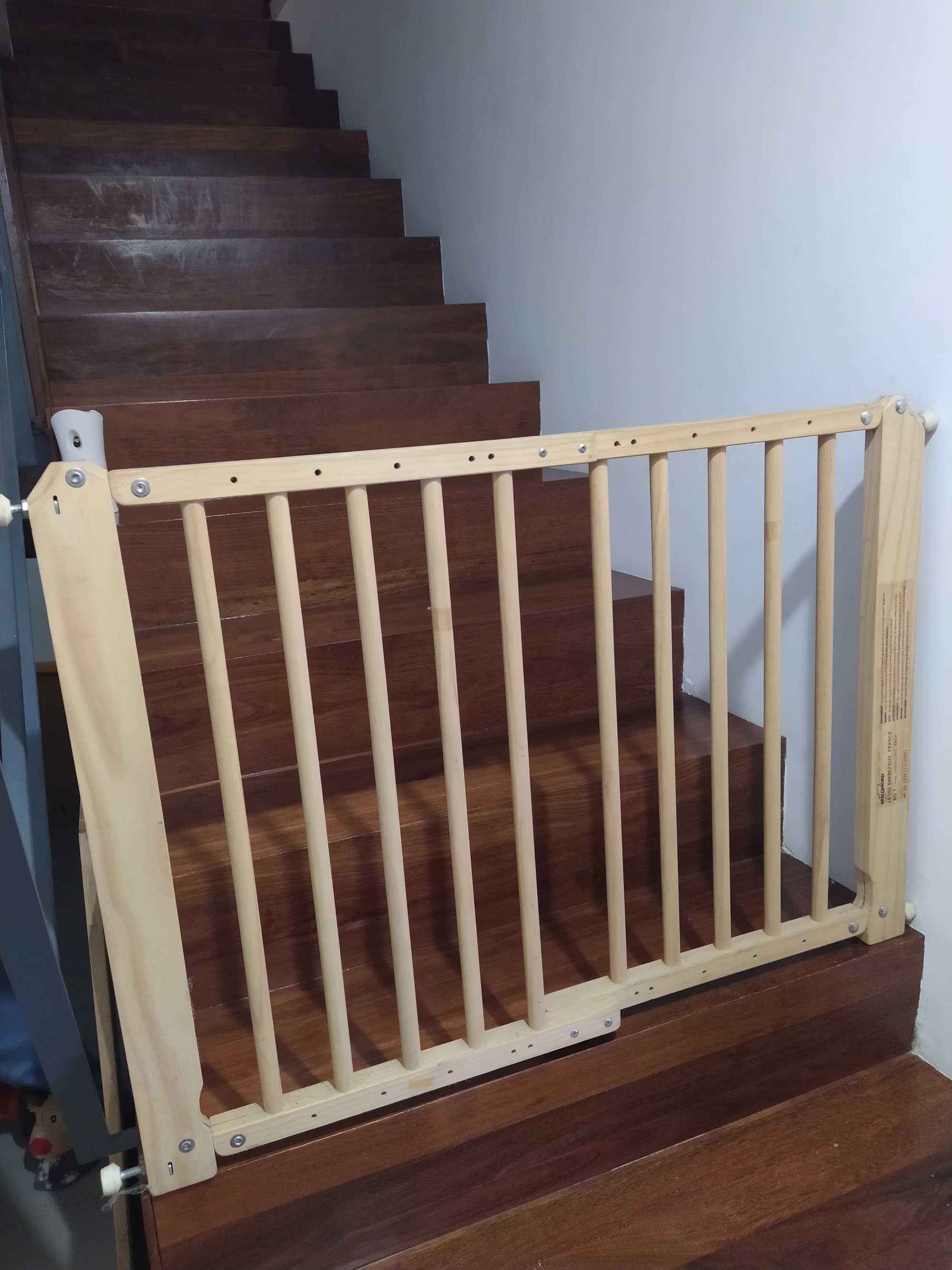Conjunto 2 barreiras infantil para escadas