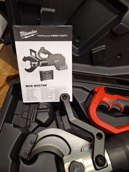 Nożyce do kabli Milwaukee HCC75R **NOWE**