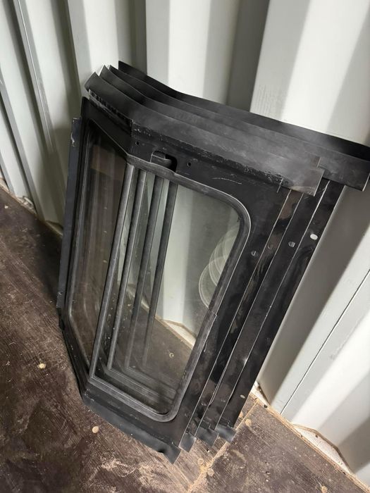 Ramka Ukośna z szybami Ursus Zetor Nowa