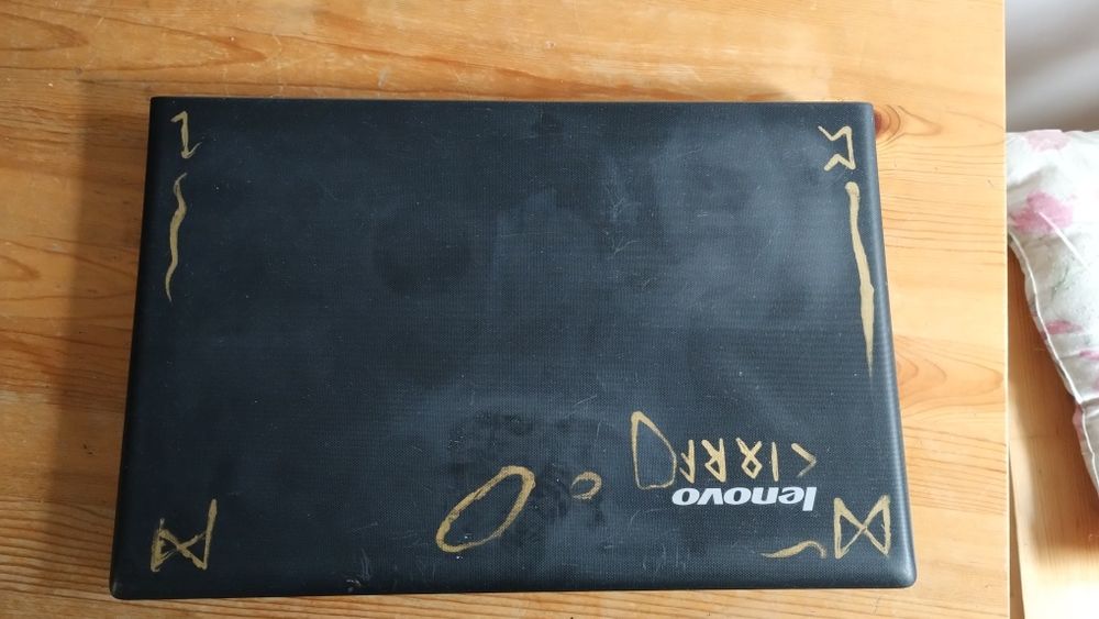 Lenovo G510 model name 20238 uruchamia się ale są uszkodzenia