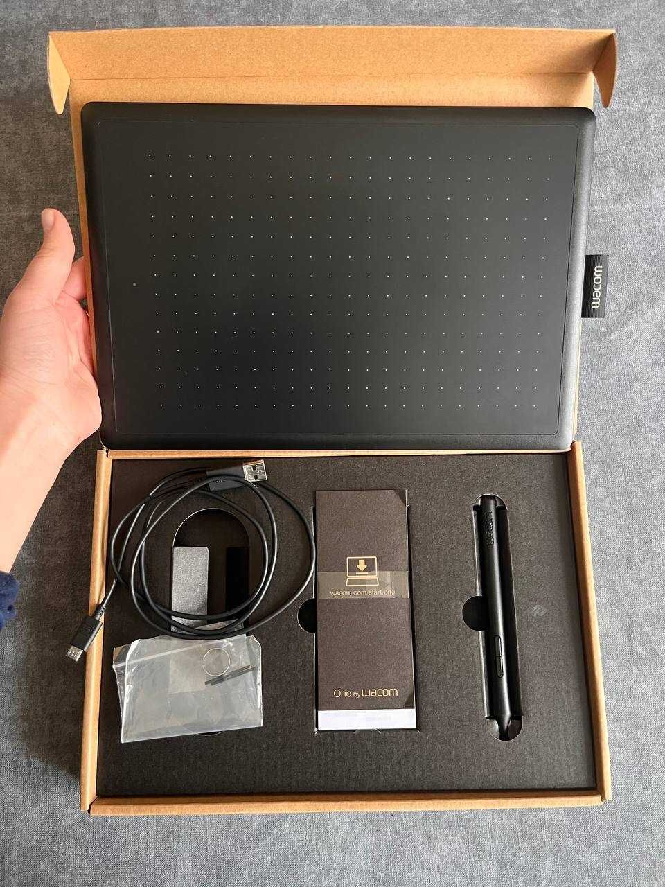Графічний планшет One by Wacom Medium (CTL-672) графический планшет