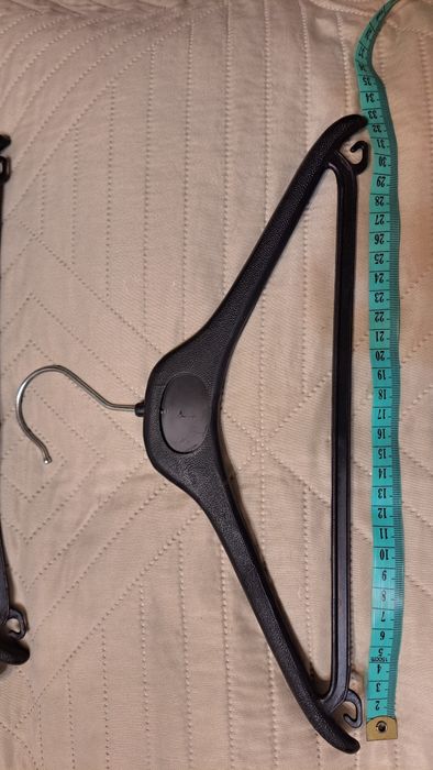 Wieszaki mniejsze 36cm 10szt i 32cm 10szt.