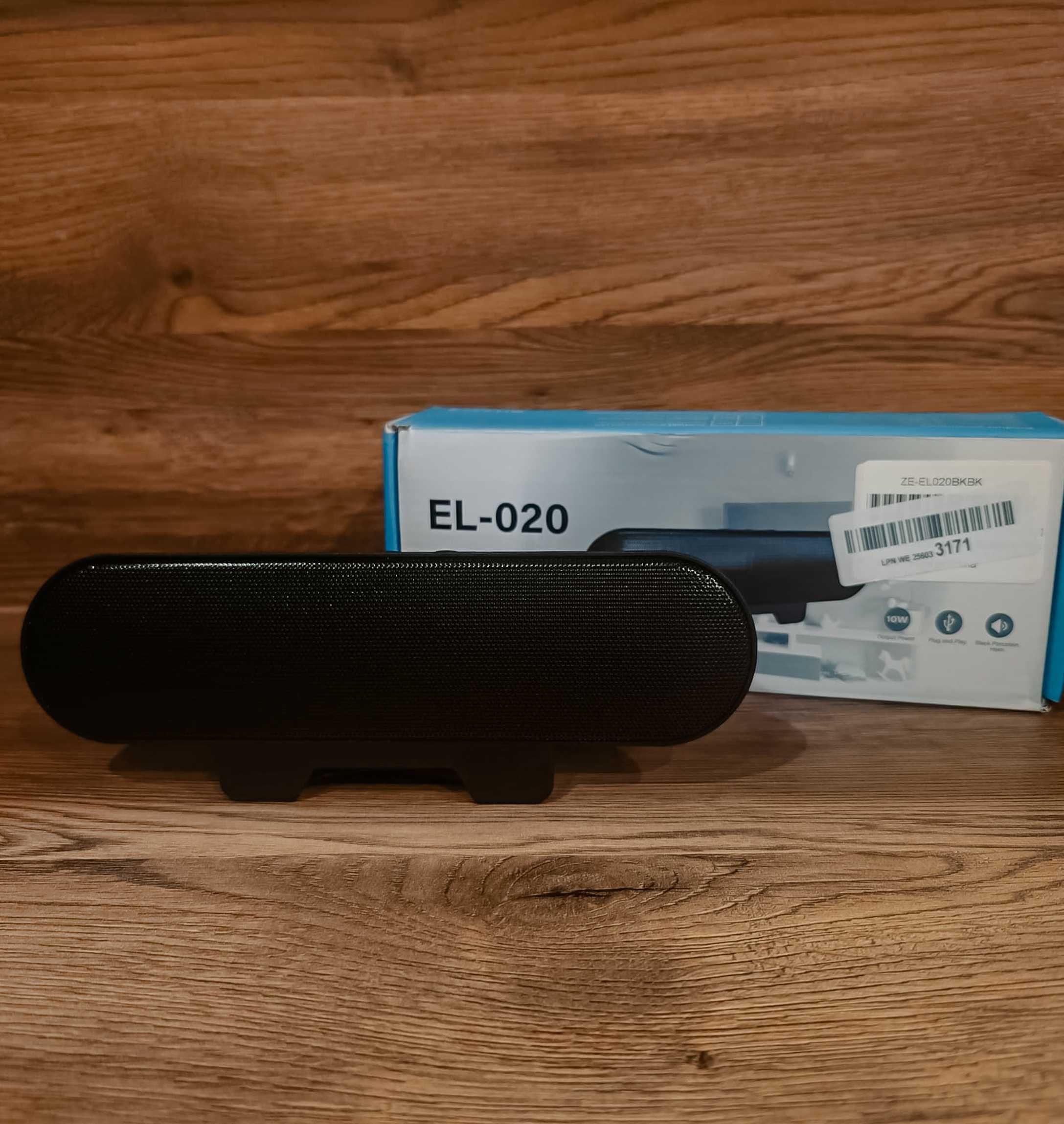 Głośnik komputerowy w adapterem USB-C do USB z klipsem do monitora