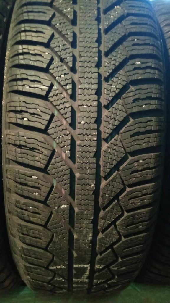 205/55R16 Continental