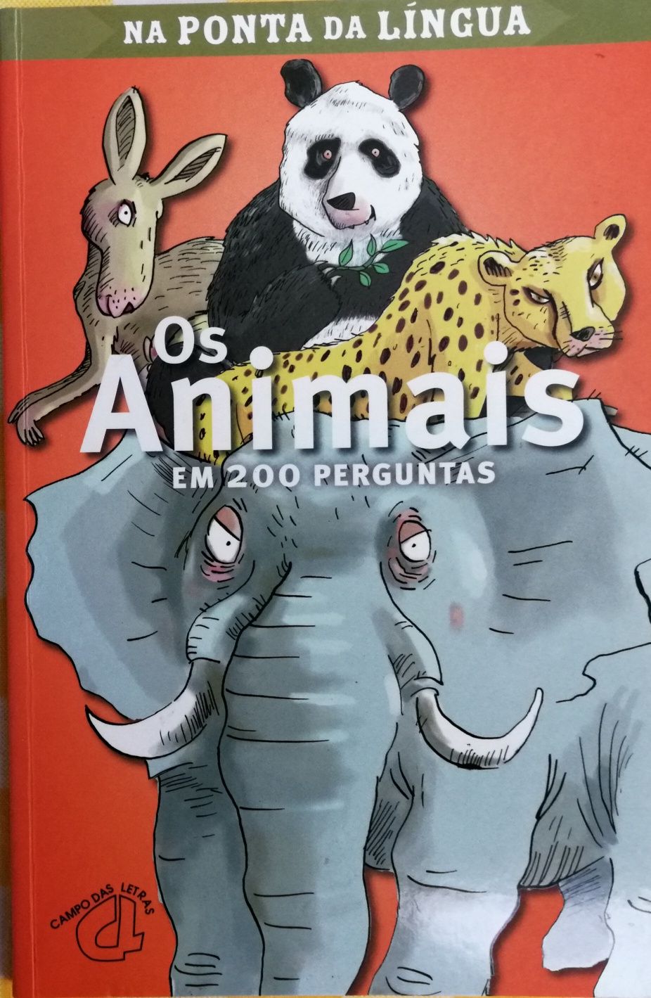 Livro "Os Animais em 200 Perguntas"