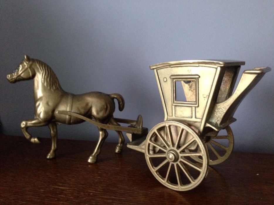 Mosiądz kareta z koniem